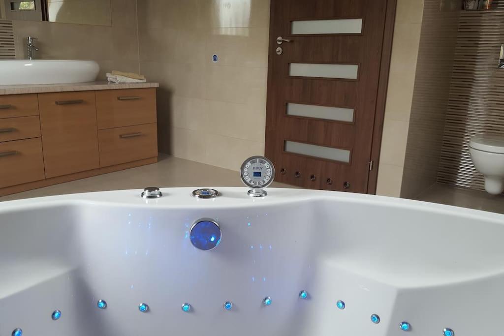 Apartamenty Holiday Slaw Jacuzzi Bilard Ustarbowo 외부 사진